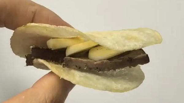 “肝脆薯了蒜了”爆火：当代年轻人的“自救式自毁” 

最近，一种叫“肝脆薯了蒜了