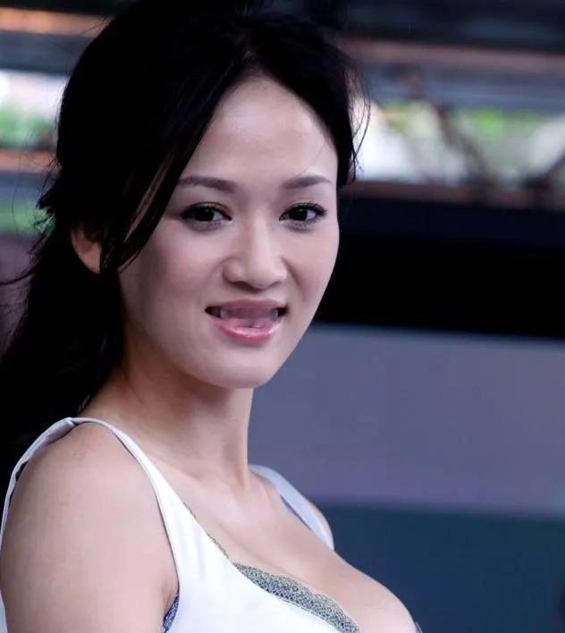 陈乔恩的私人关系网，简直是一部娱乐圈的小百科！她和艾伦的婚姻，前男友团的豪华阵容