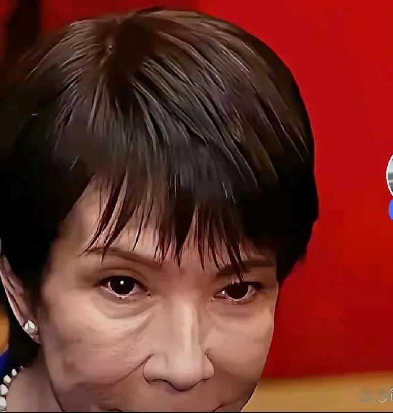 这个女人你认识吗？我是男士，我喜欢看女人，特别是面容姣好的女人，更耐看……
  