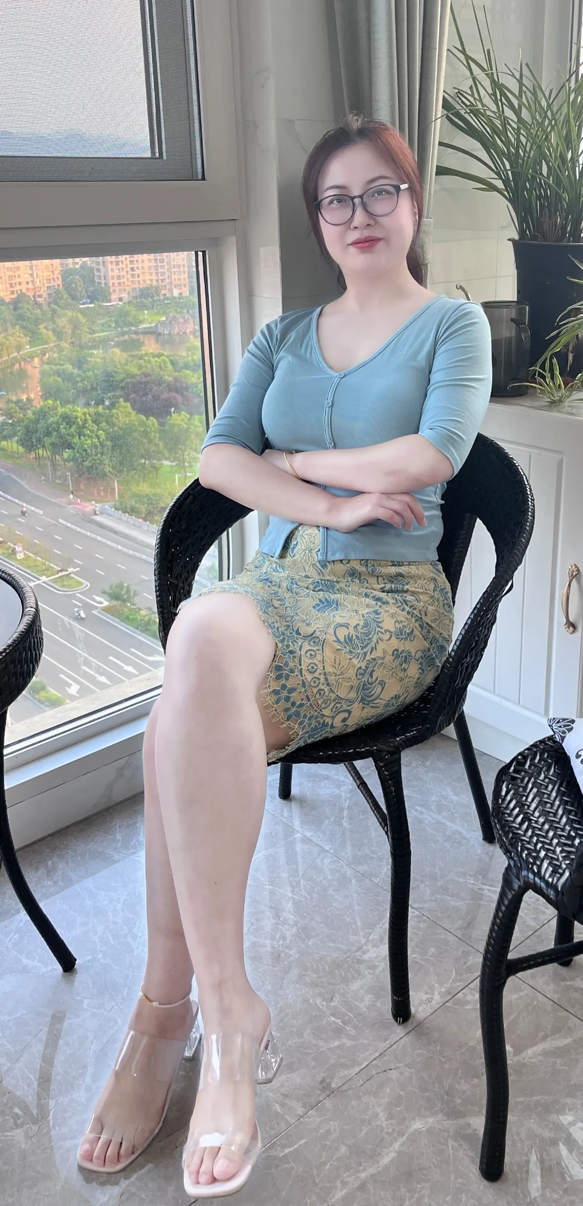 敢不敢跟我一起玩个游戏?你们一人发一张照片，咱们看看大家都老了没！