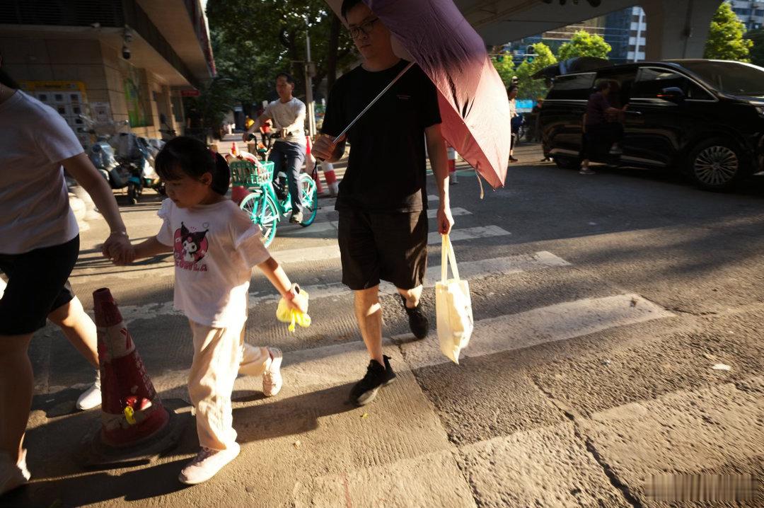 扫街的日子，广州西门口地铁口的遇见扫街扫街 leciaM11-P 叙21 3.5
