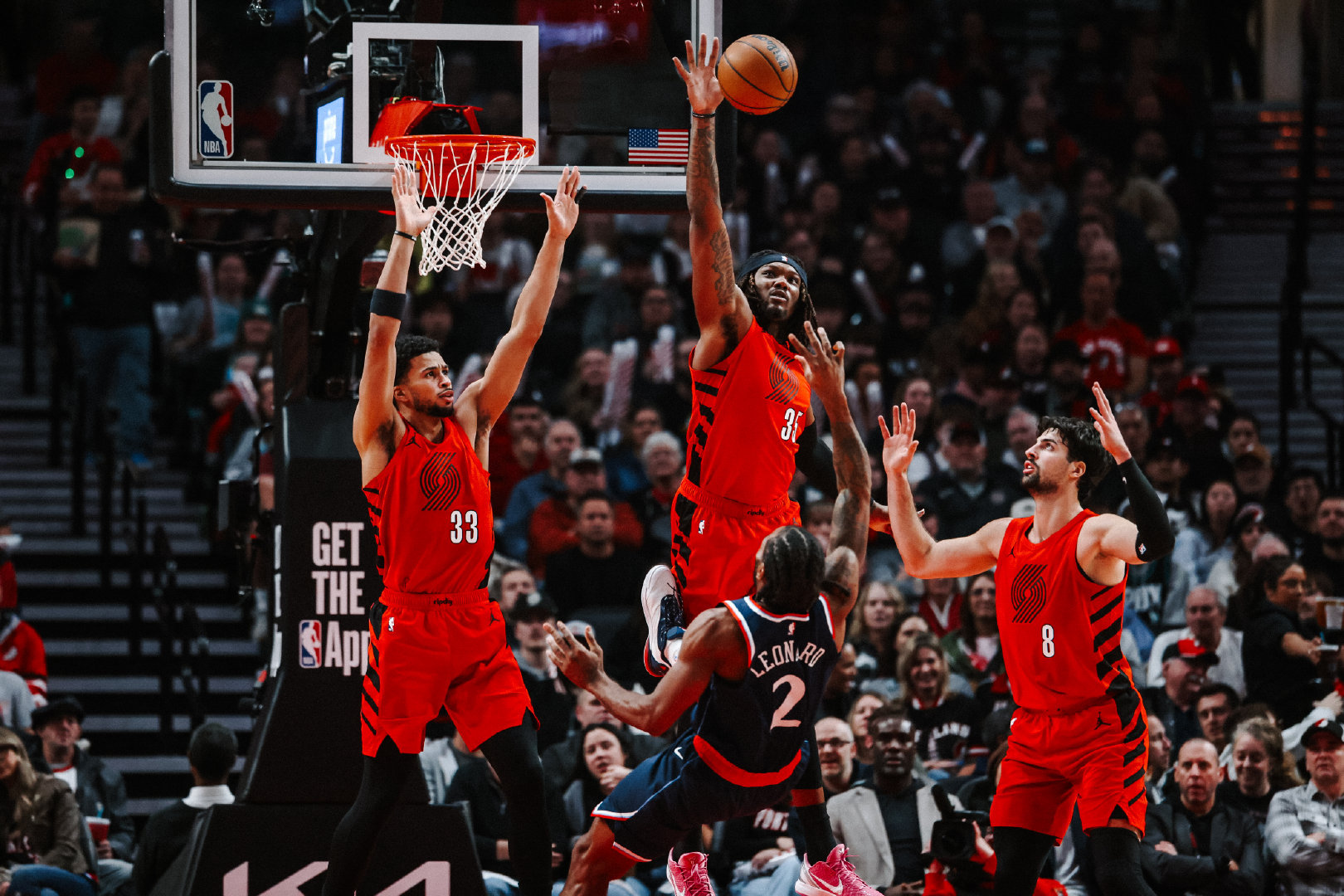 开拓者官方更新了球队伤情，罗威因伤病管理本场比赛出战成疑！ 