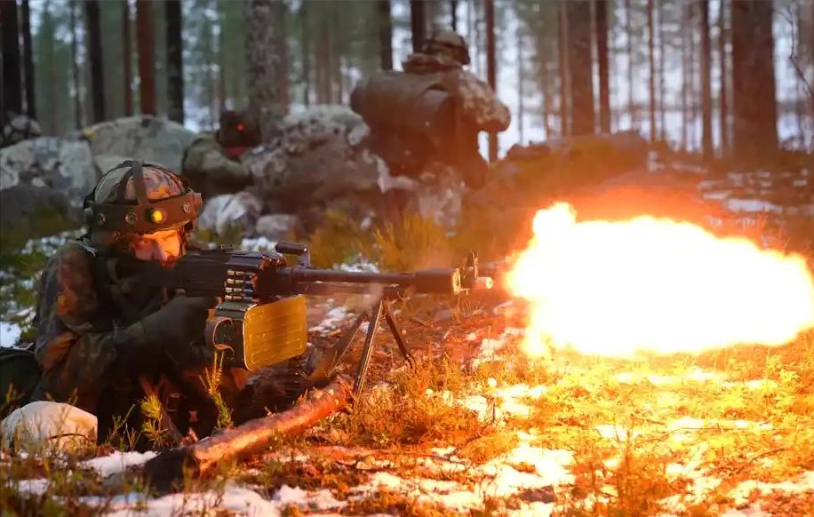 【美刊：北约若与俄罗斯开战，损失或比乌克兰更为惨重】

美国《商业内幕》的一篇报