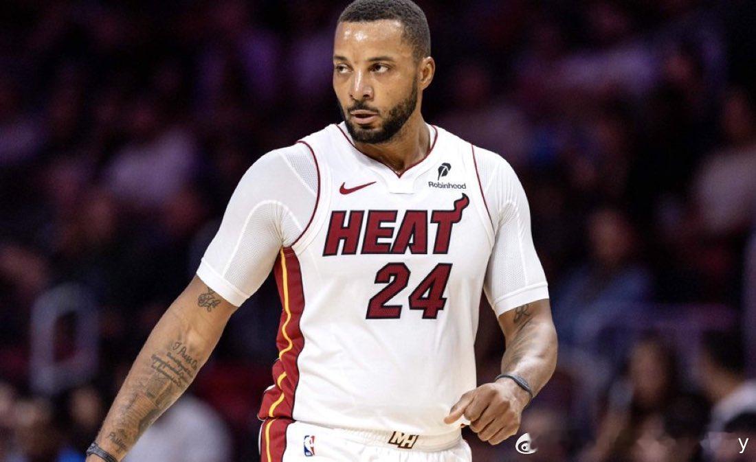 诺曼·鲍威尔表示，当快船队将他交易出去时，他感到“震惊”。“他们刚才还说想跟我续