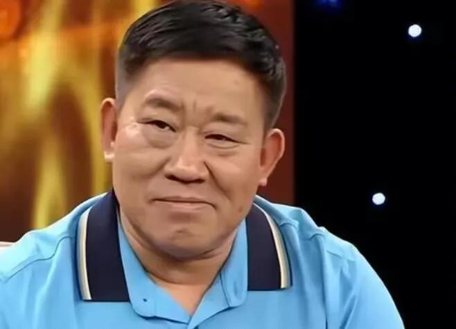 杜旭东真爷们
最近杜旭东因为给电诈头子送祝福的事道歉了。其实这种祝福视频，都是传