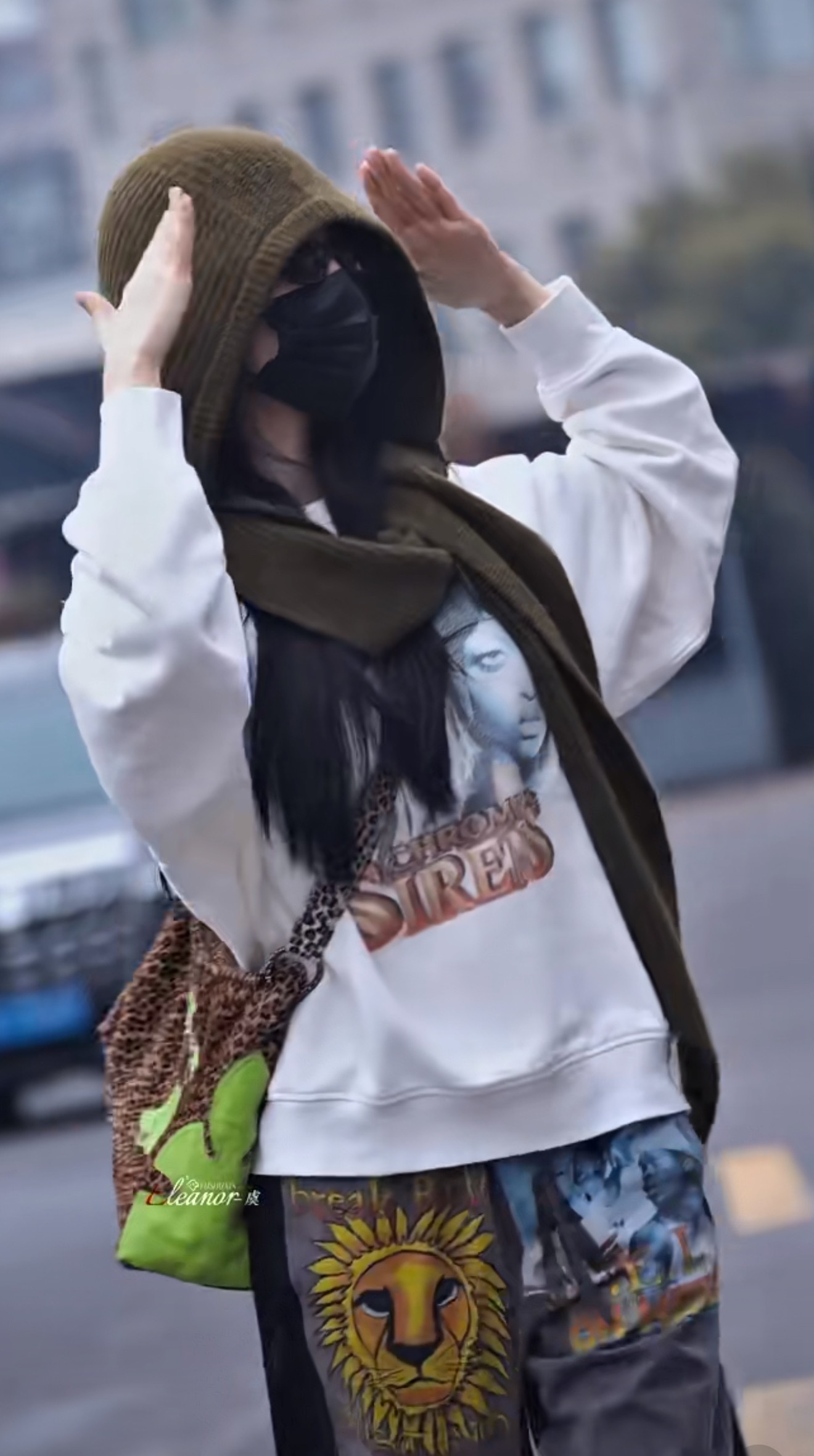 虞书欣每天上班和走秀一样🫰超有审美的小女孩 