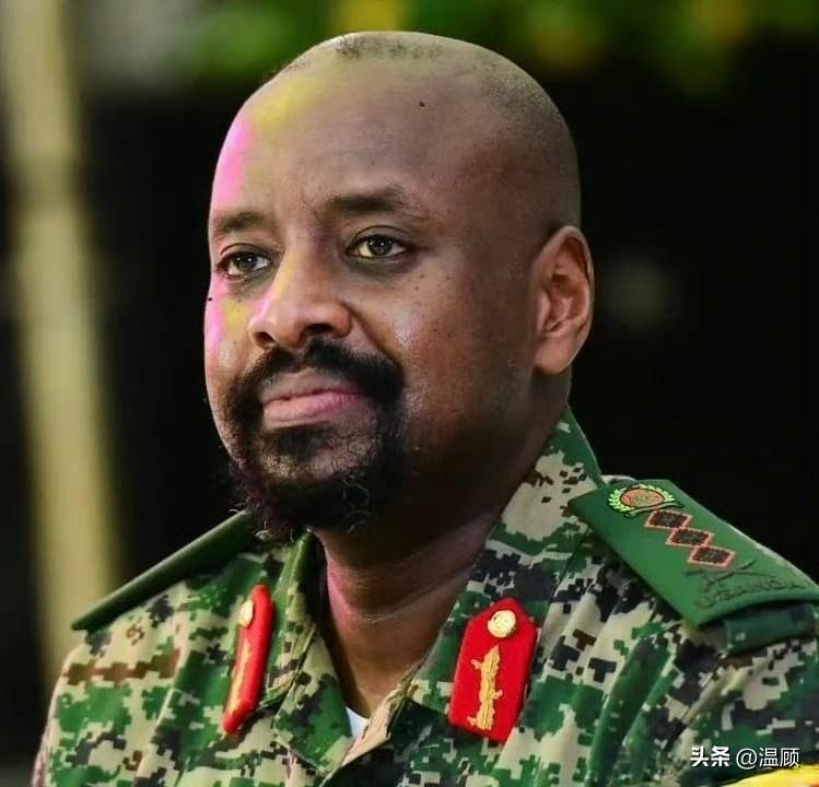 该国军方放狠话力挺以色列…近日，乌干达国防参谋长凯内鲁加巴公开放出狠话，声称任何