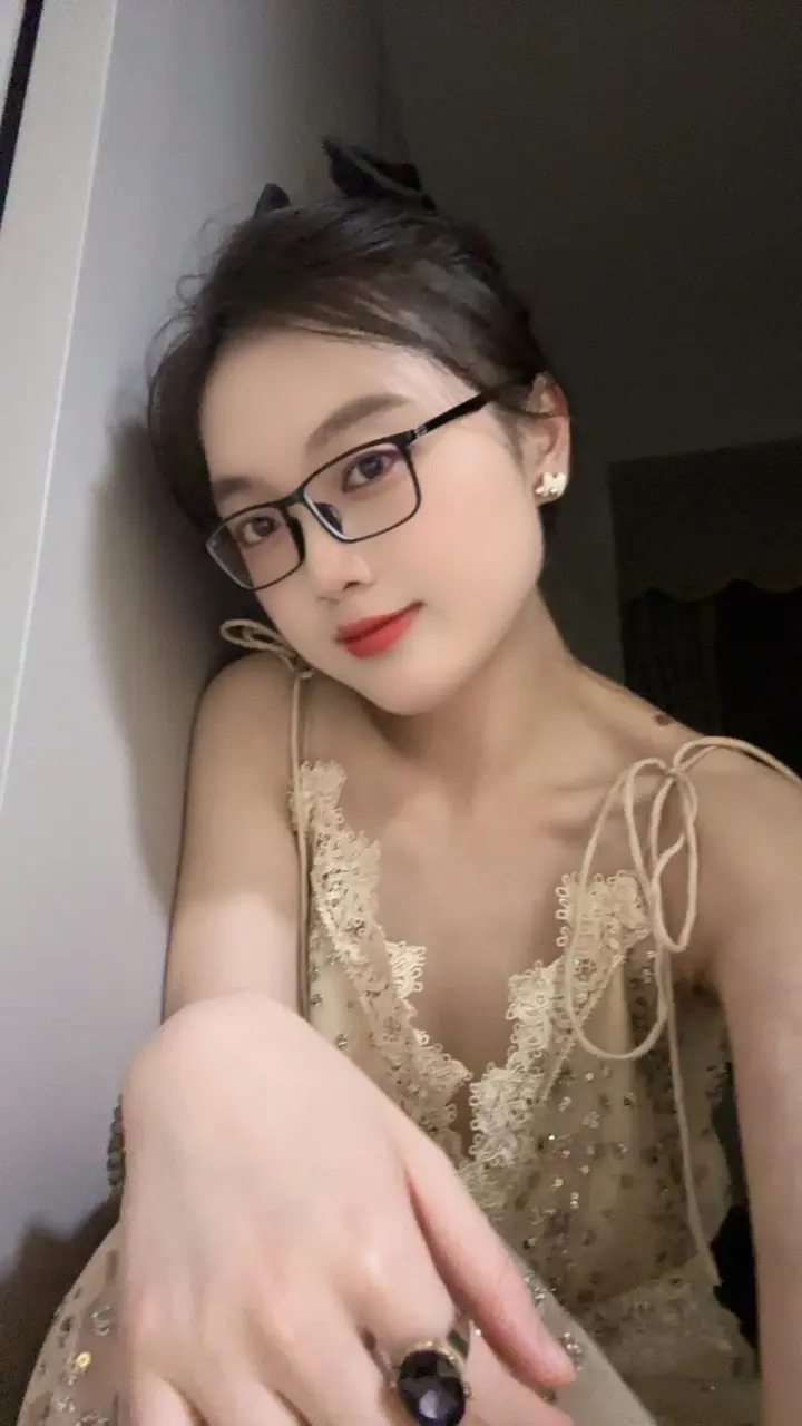谁都逃不过玫瑰 而玫瑰送谁都浪漫