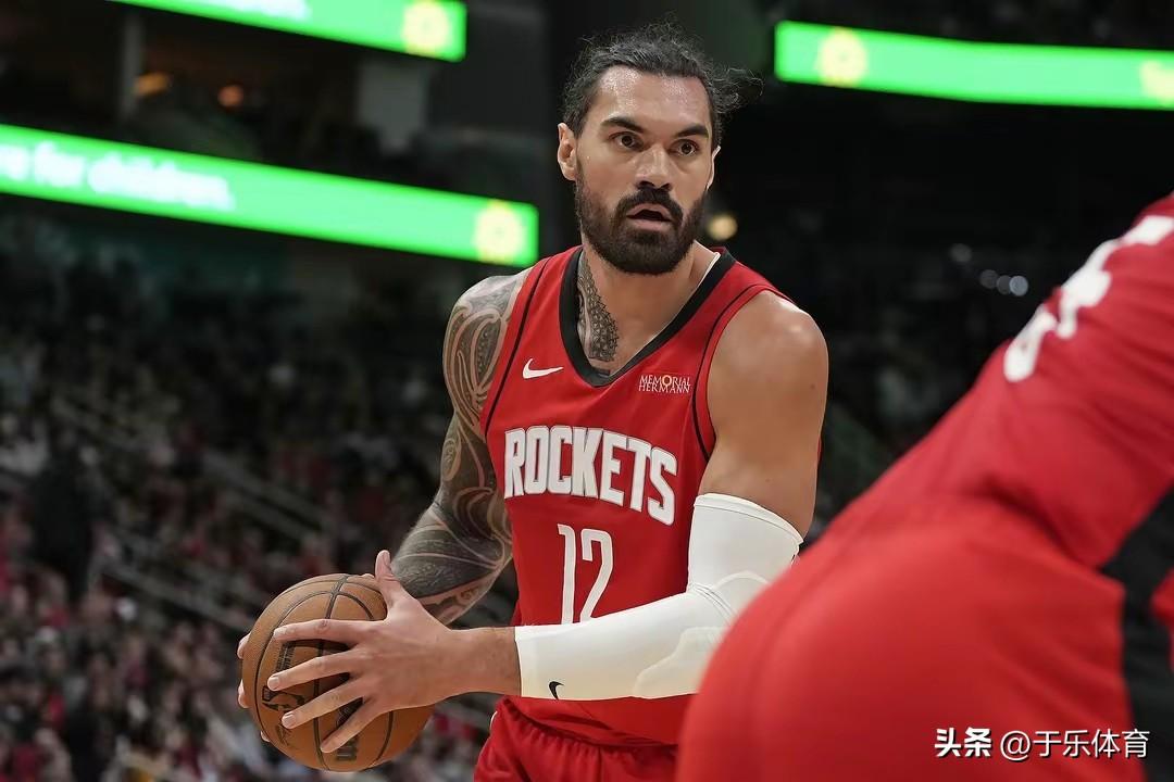 火箭记者:下赛季亚当斯仍是“假替补”
据火箭随队记者Kelly Iko报道，下赛