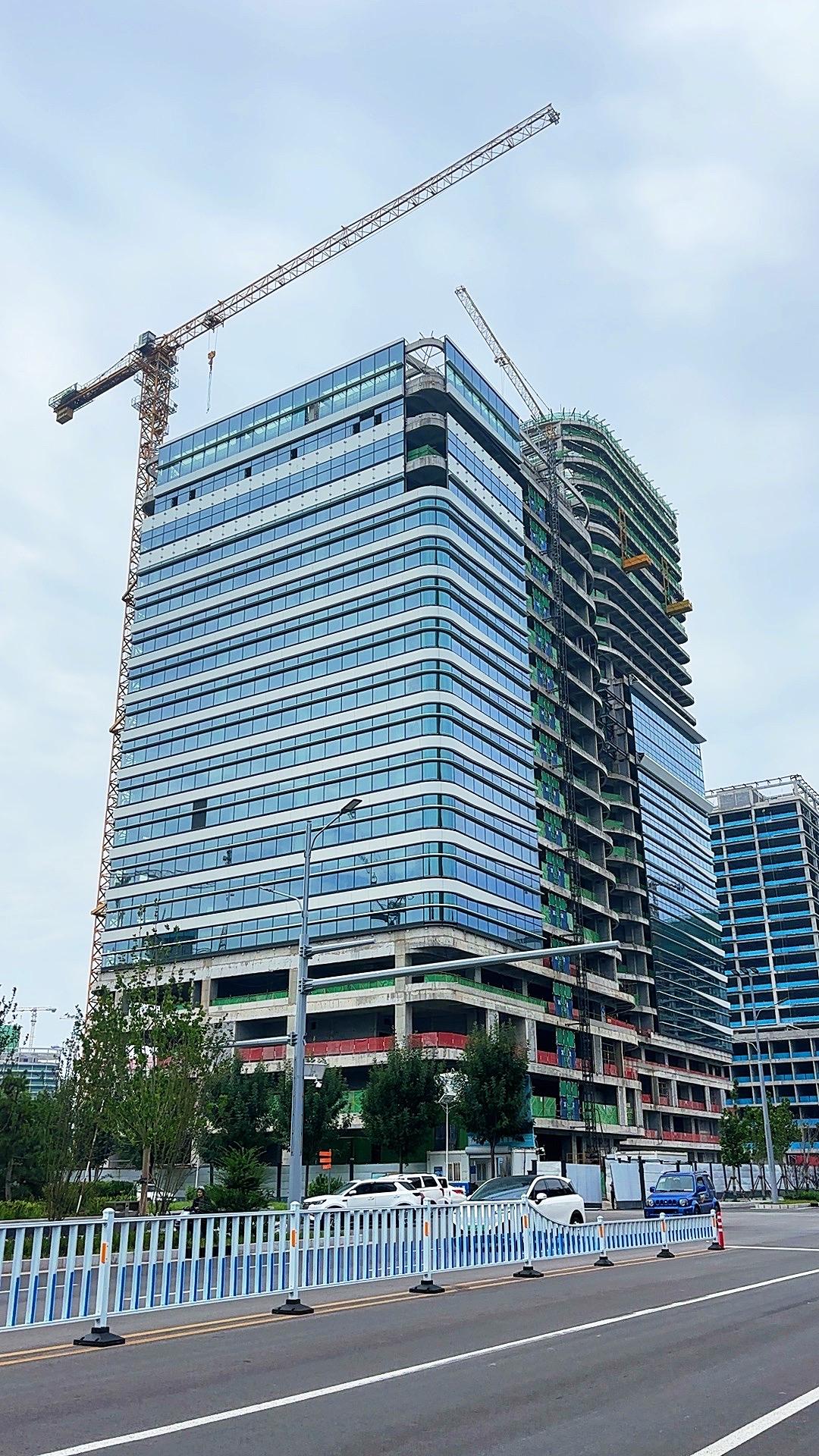 高铁片区39号地块玻璃幕墙安装中高铁片区 石家庄 城市更新