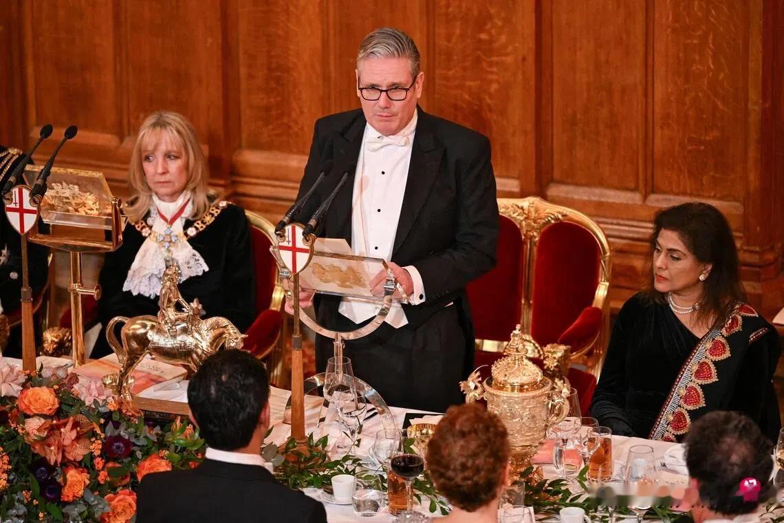 地主家的余量不多了 斯塔默：英国将对华采取亲商政策 但决不牺牲国家安全
斯塔默在