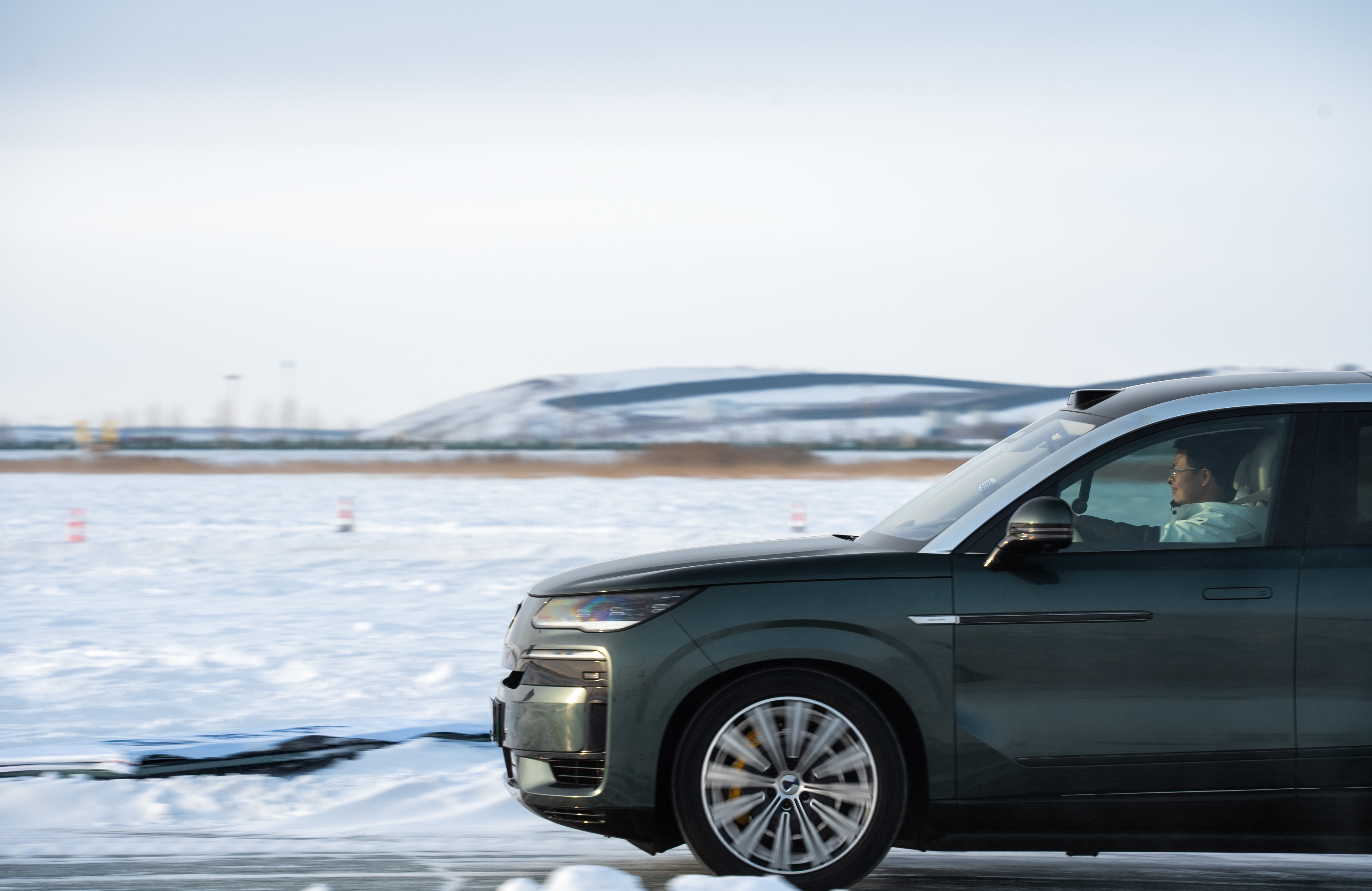 2025年末有幸去体验了一下海拉尔腾势汽车的冰雪试驾，也圆了我一个冰雪试驾梦想，