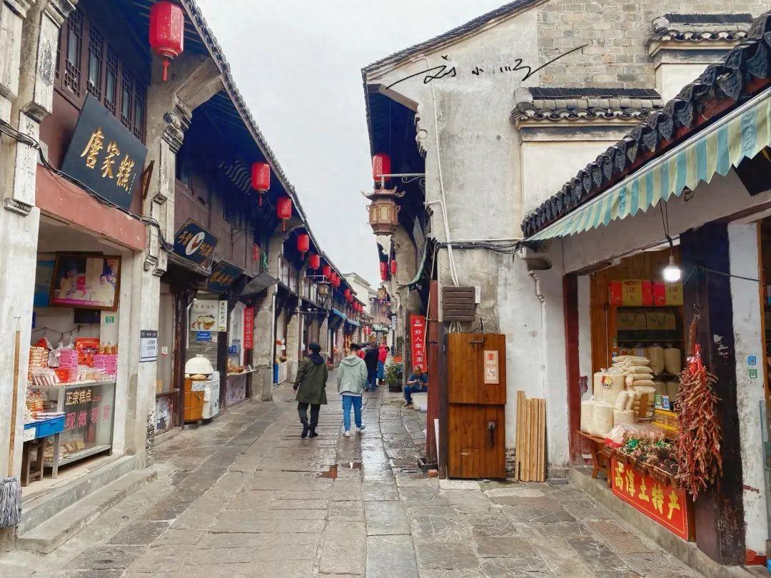 南京高淳区是中国首个“国际慢城”，也是国际慢城联盟中国总部所在地，因距南京市区较