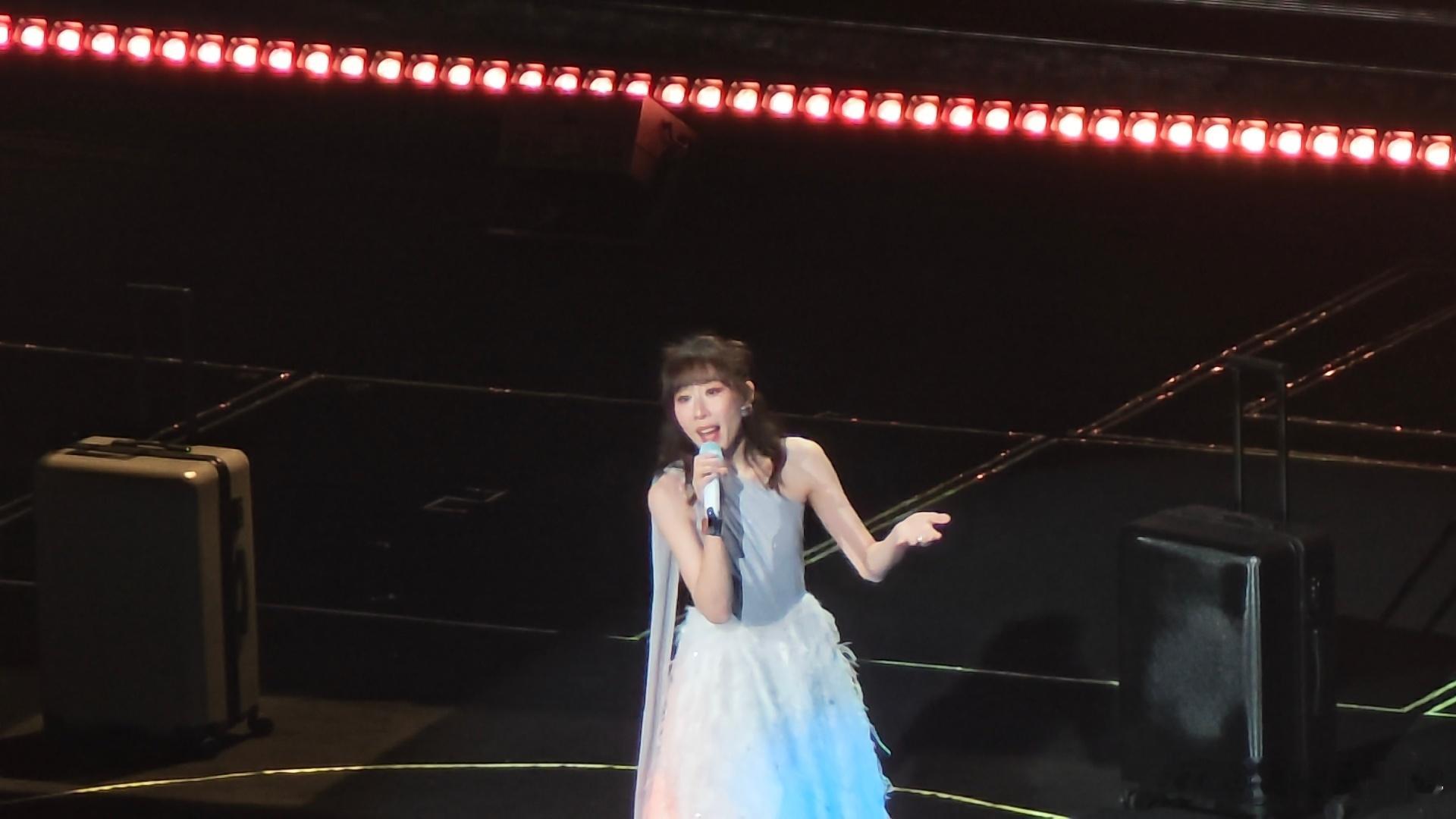 任素汐说想办法多开演唱会任素汐想把小歌唱给更多人💌北京场走心发言太好哭，心疼无