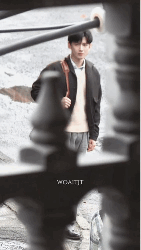 白敬亭战争和人路透，是民国少爷童家霆 