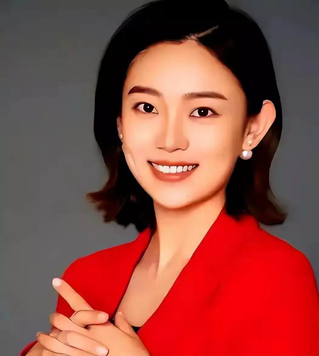 央视主持
人李七月