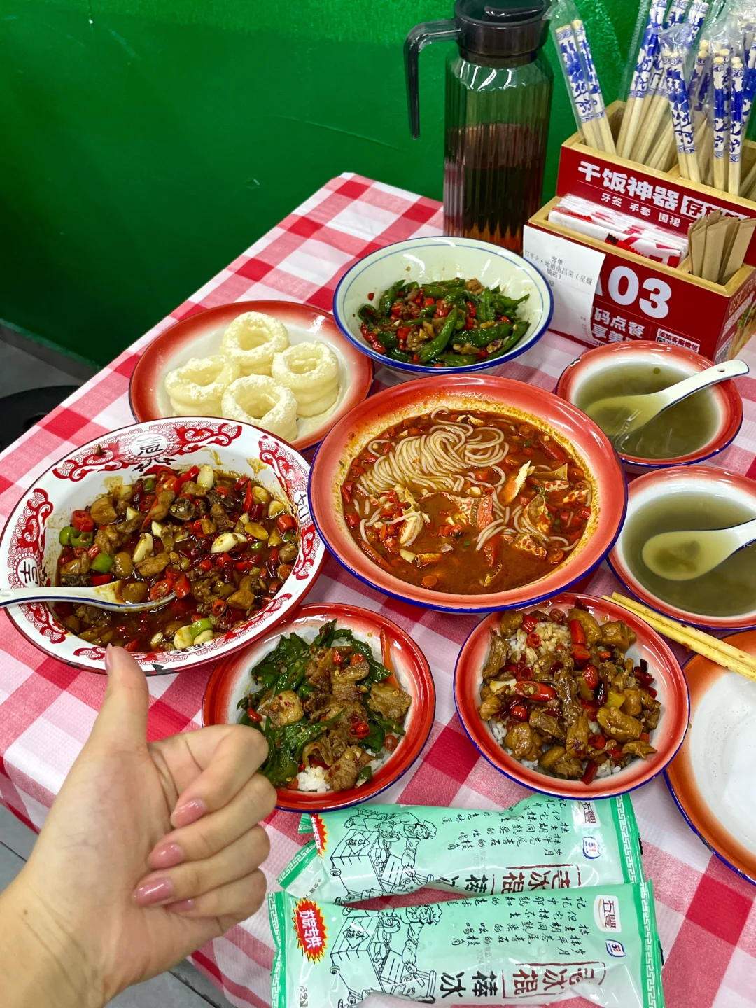 在杭州！唯一的缺点就是要排队...