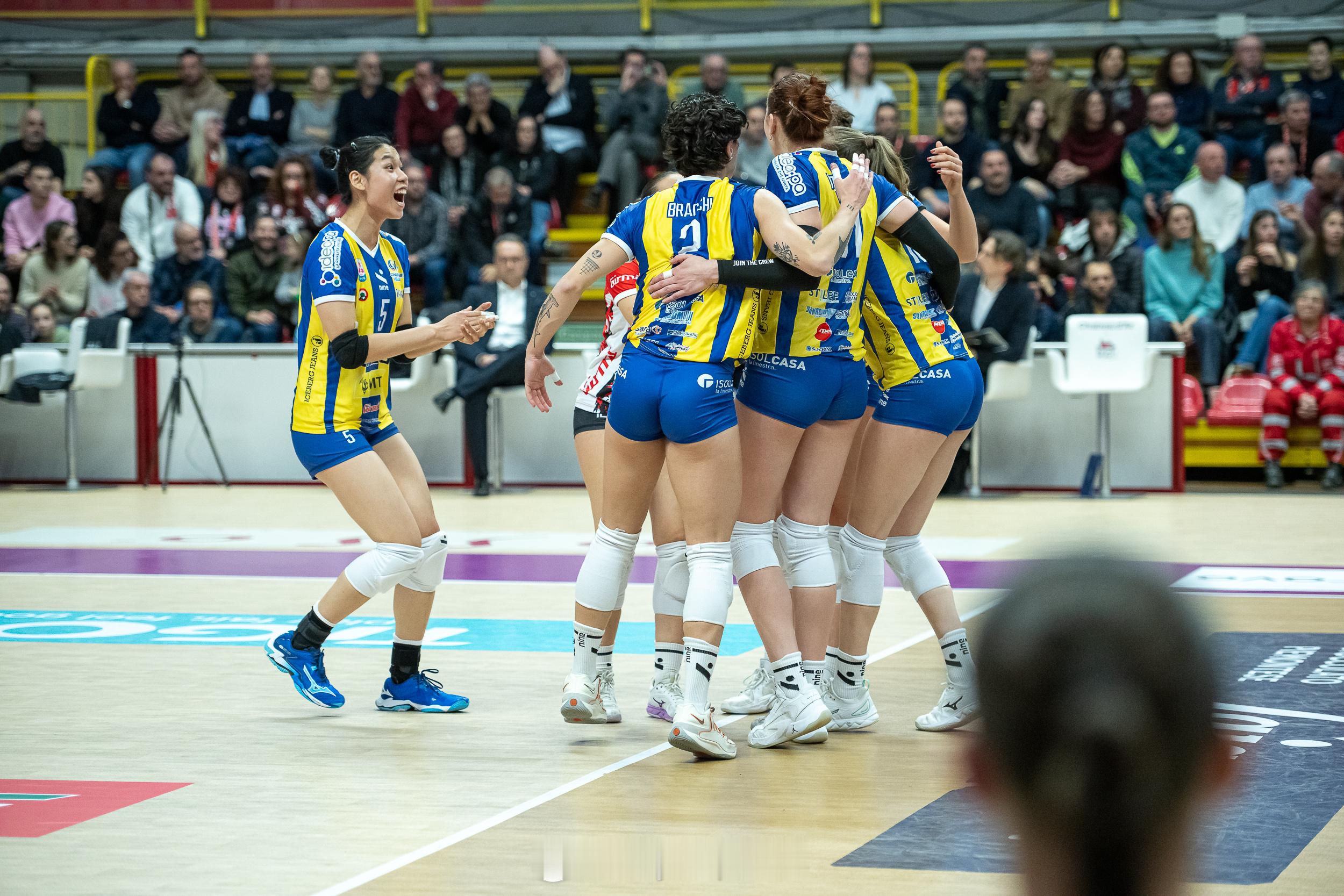 庄宇珊意甲首秀20分中国排球留洋动态 庄宇珊留洋首秀精彩图 