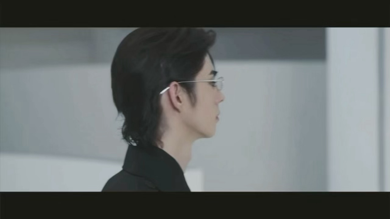 这个镜头拍的完全“入戏”概念。。。 