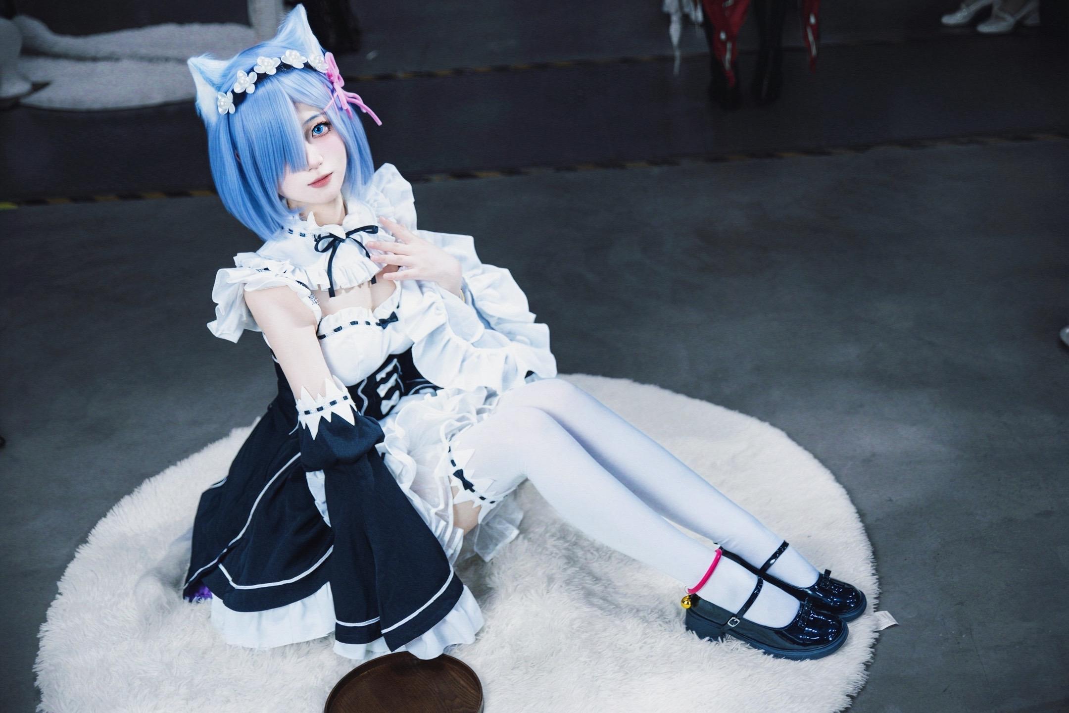 比我萌的小猫有很多但比我更无理取闹的有几个ᯠ_  ̫ _ᯄ