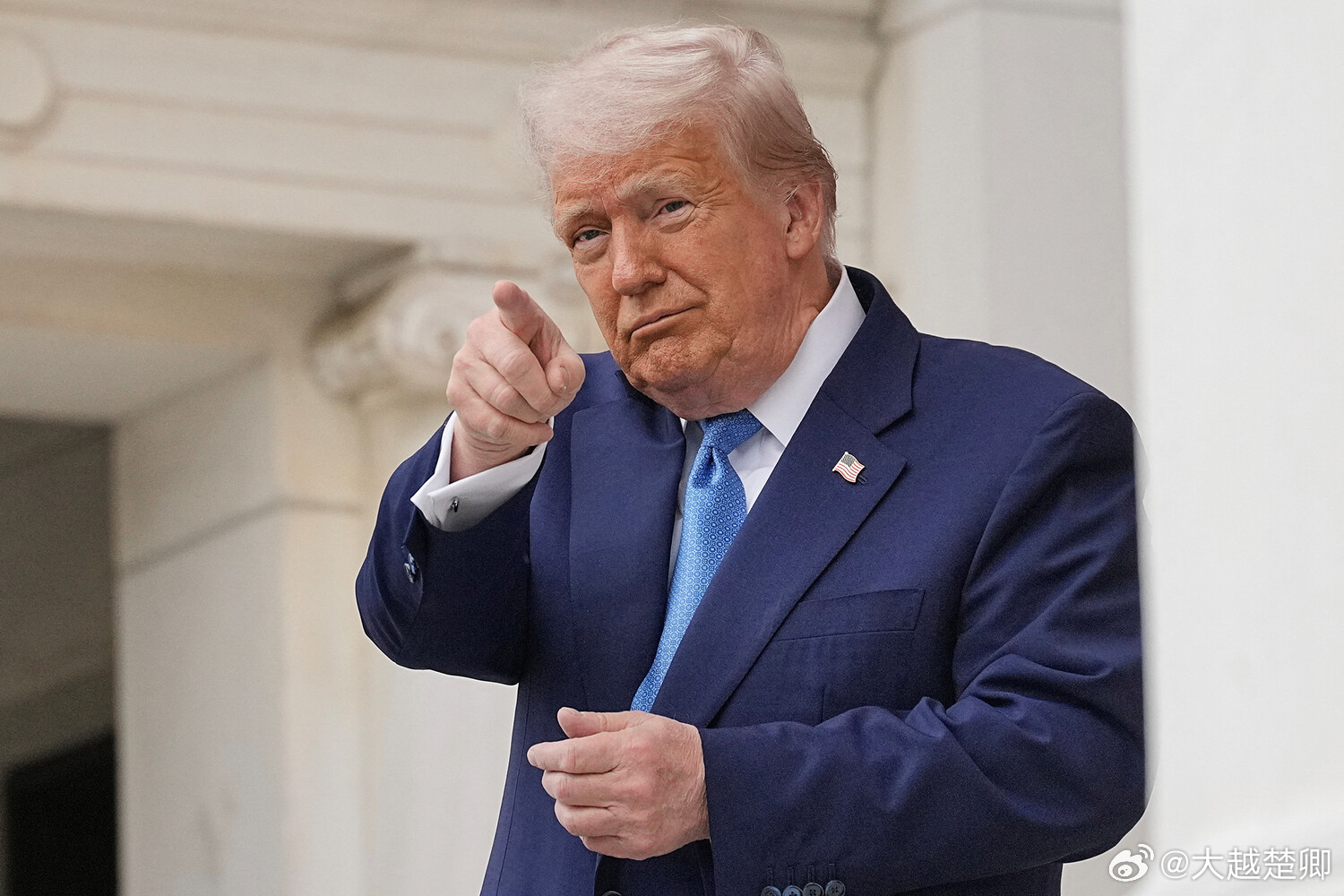 特朗普暗示伊朗可能会国家分裂，他说他也无法确认战后伊朗版图会变成啥样，很可能不会