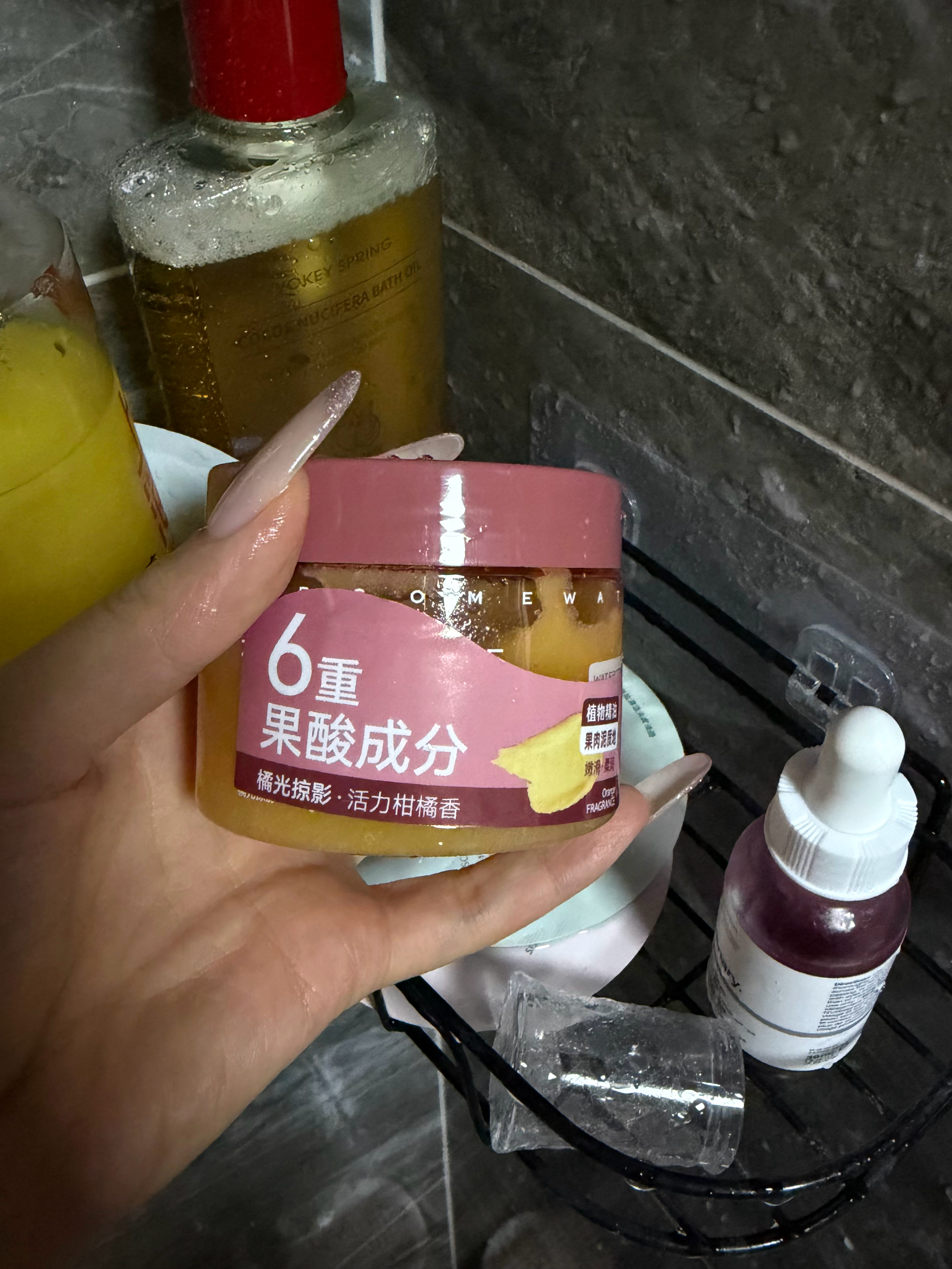每次急用点美团 总能意外点到些“劣质”好用三无产品 我的妈！洗完皮肤滑得要死 现