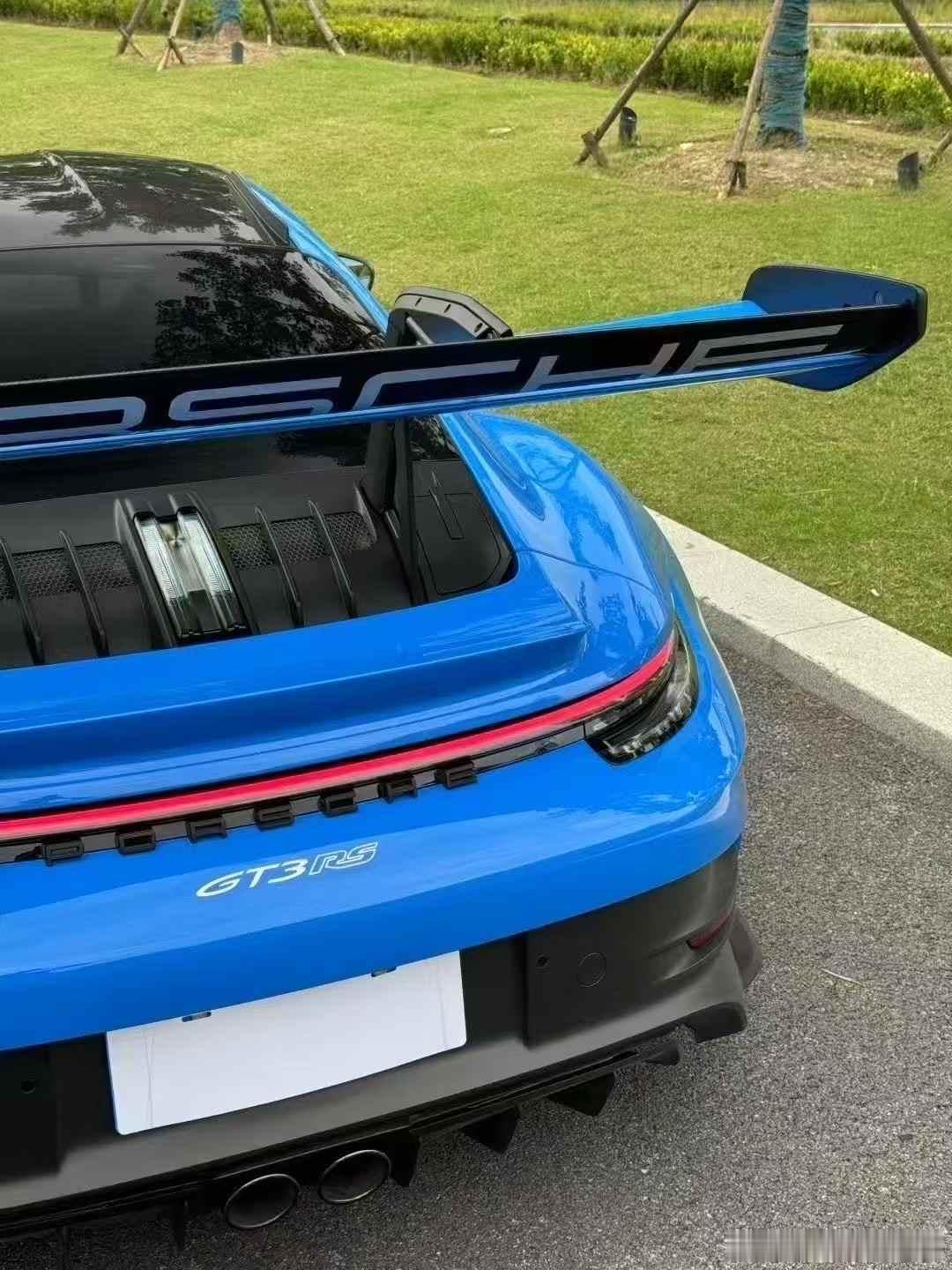 保时捷 992 GT3RS  欧规、配色与配置，绝绝子、谁不迷糊 ​​​
