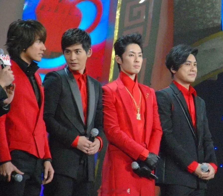 青春DNA动了！F4官宣25周年合体开唱
 
曾因《流星花园》红遍亚洲的F4（言