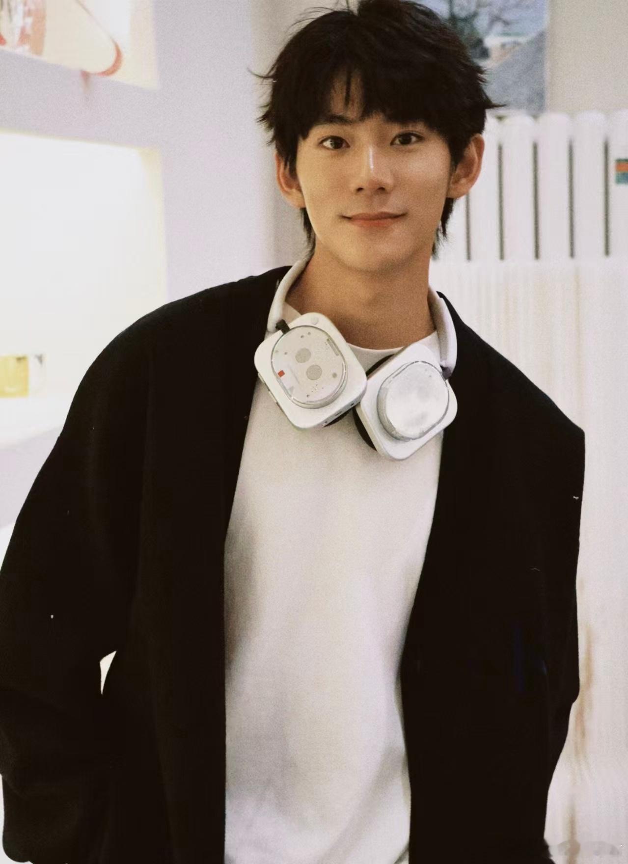 刘家祎出演十日终焉刘家祎十日终焉角色贴脸 当刘家祎官宣《十日终焉》饰演韩一墨，不