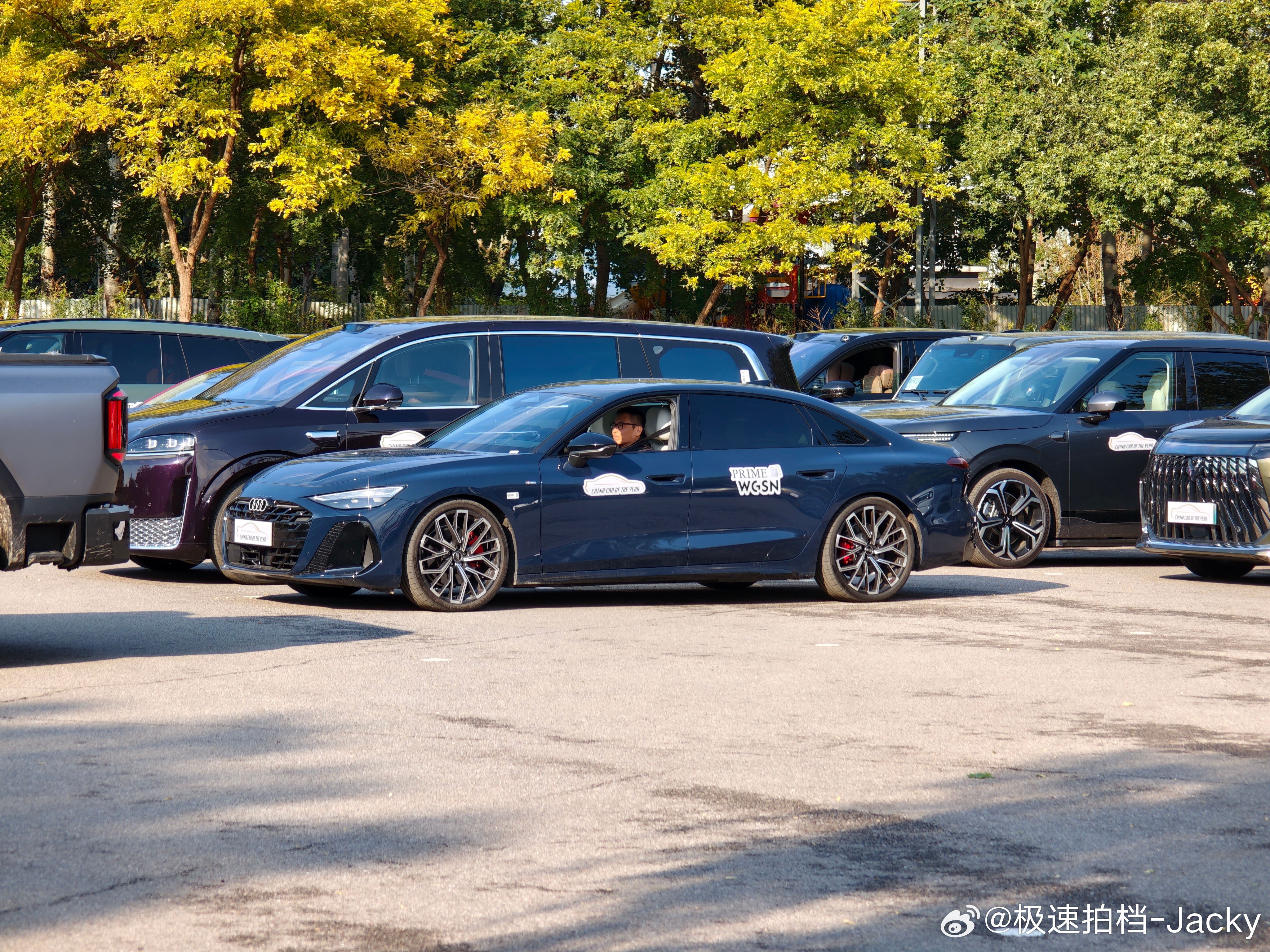 前几天试这么多车，最喜欢的居然是A6L当然这台是V6 Quattro。转向，底盘