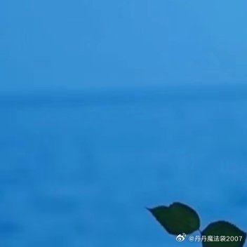 心若年轻，则岁月不老，无论时光如何流转，守住心中的那一季春暖花开，其实，我们想要