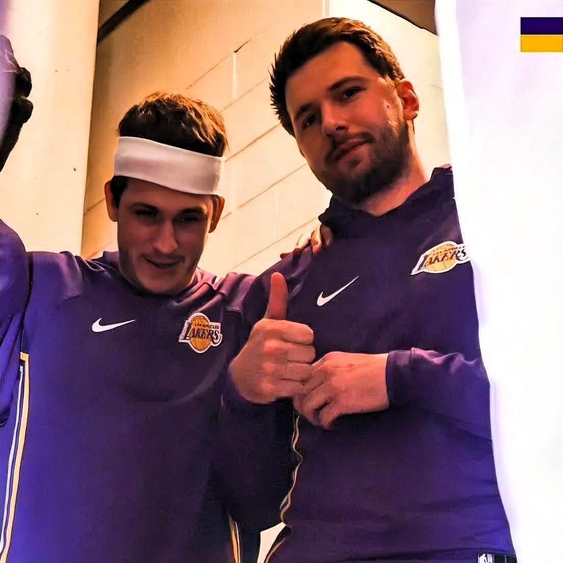 2026年4月8日（本赛季收官+季后赛前），湖人最大的困境是：东契奇+里夫斯双核