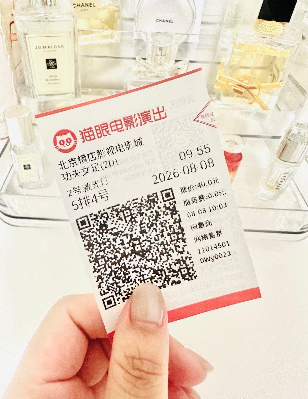 我愿称上周末为
movie weekend
和小伙伴打卡了两部最新电影
只能说功