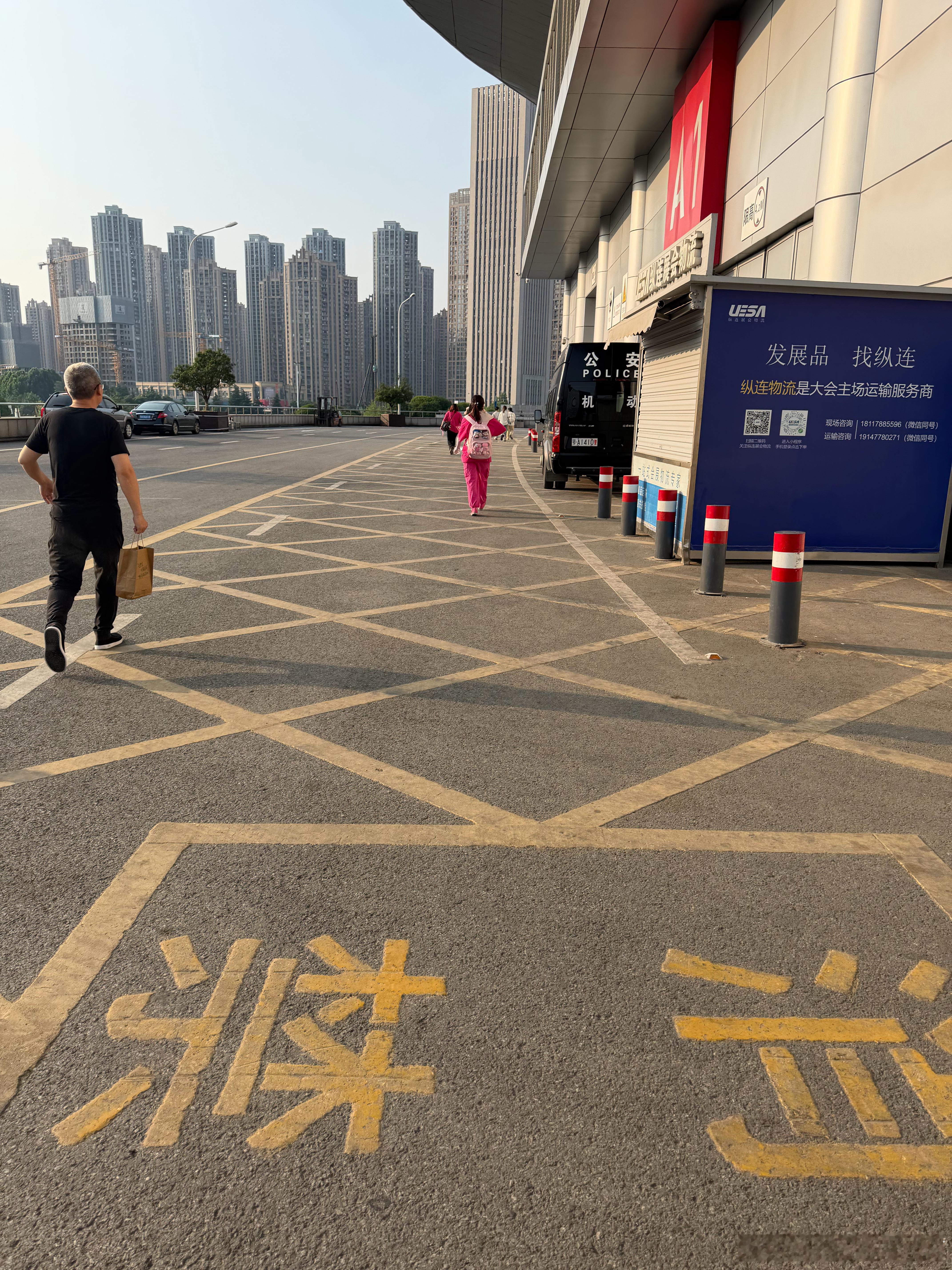苏醒  从安检口到舞台感觉绕着场馆跑了两千米还多