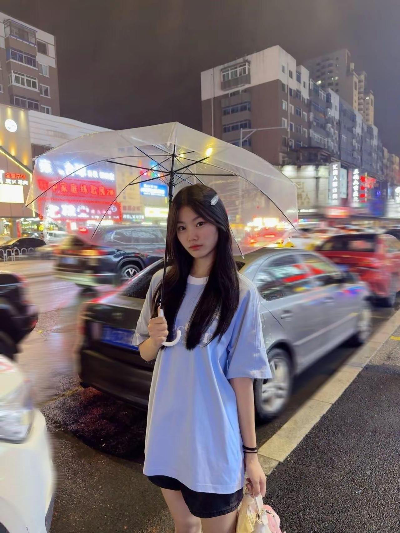 昕越于你@昕_