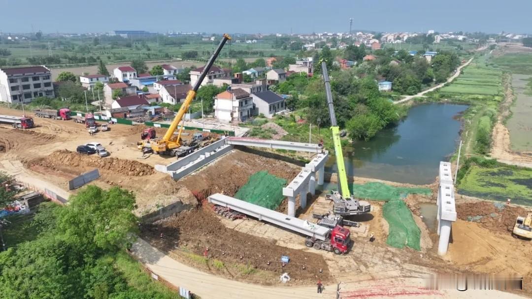 【进度刷新！庐江这一项目迎来新进展！】
近日，庐江G330杭埠河至石头改线段白石