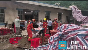 升学宴变垮塌现场！2026年8月，四川宜宾一场升学宴上，房屋突发垮塌，大量赴宴宾