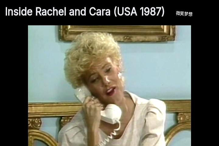 瑞秋和卡拉这两位真人秀冠军要合体演电影了。
 

她们在《槲寄生庄园》里扮演主持