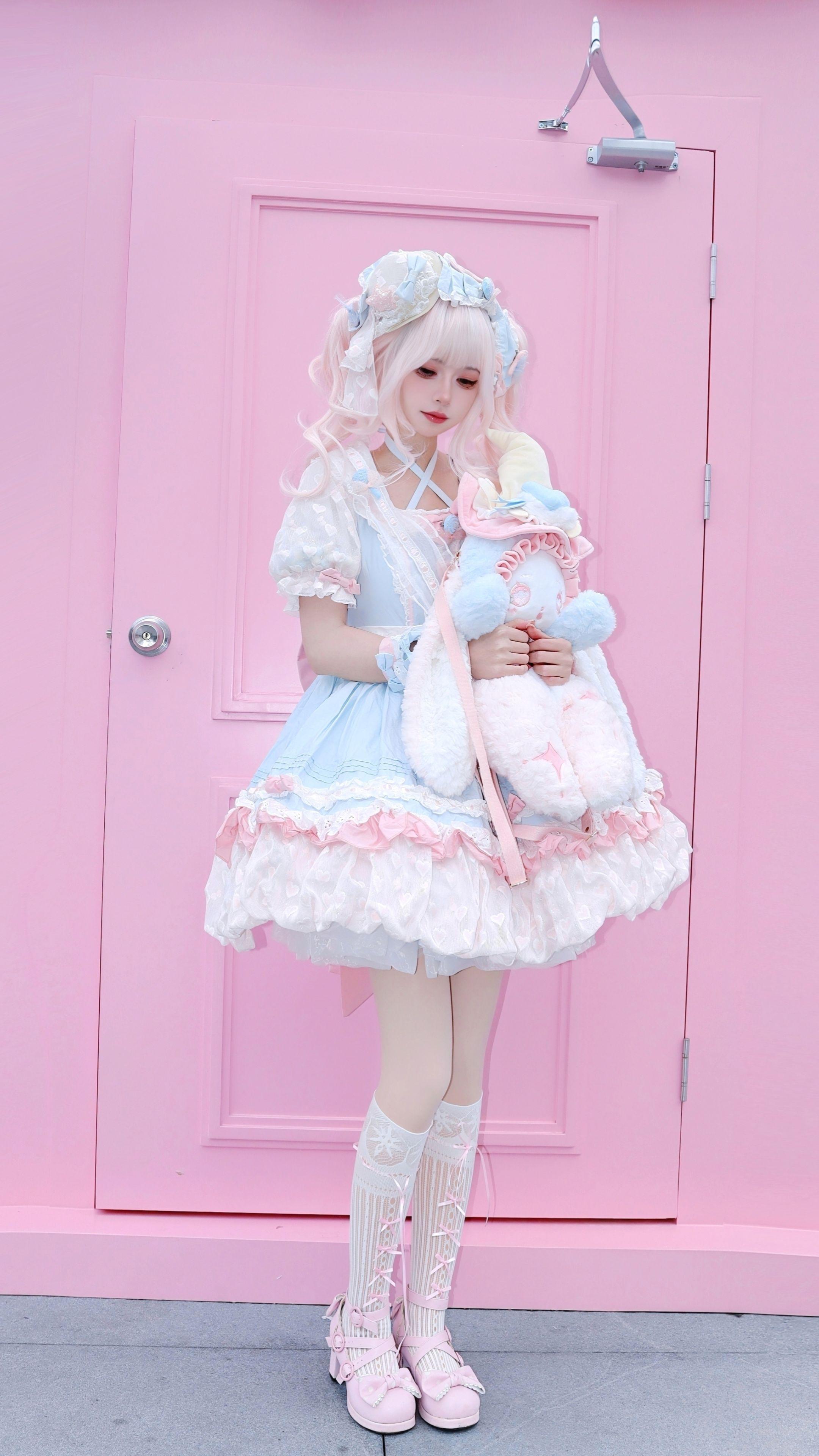 人类只是我的兼职ʕ ◦`꒳´◦ʔ。  の工作室