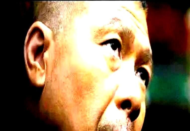 大家异口同声：

冯小刚新片《杜月笙》全国选角无果，剧组提议他亲自出演，因其兼具