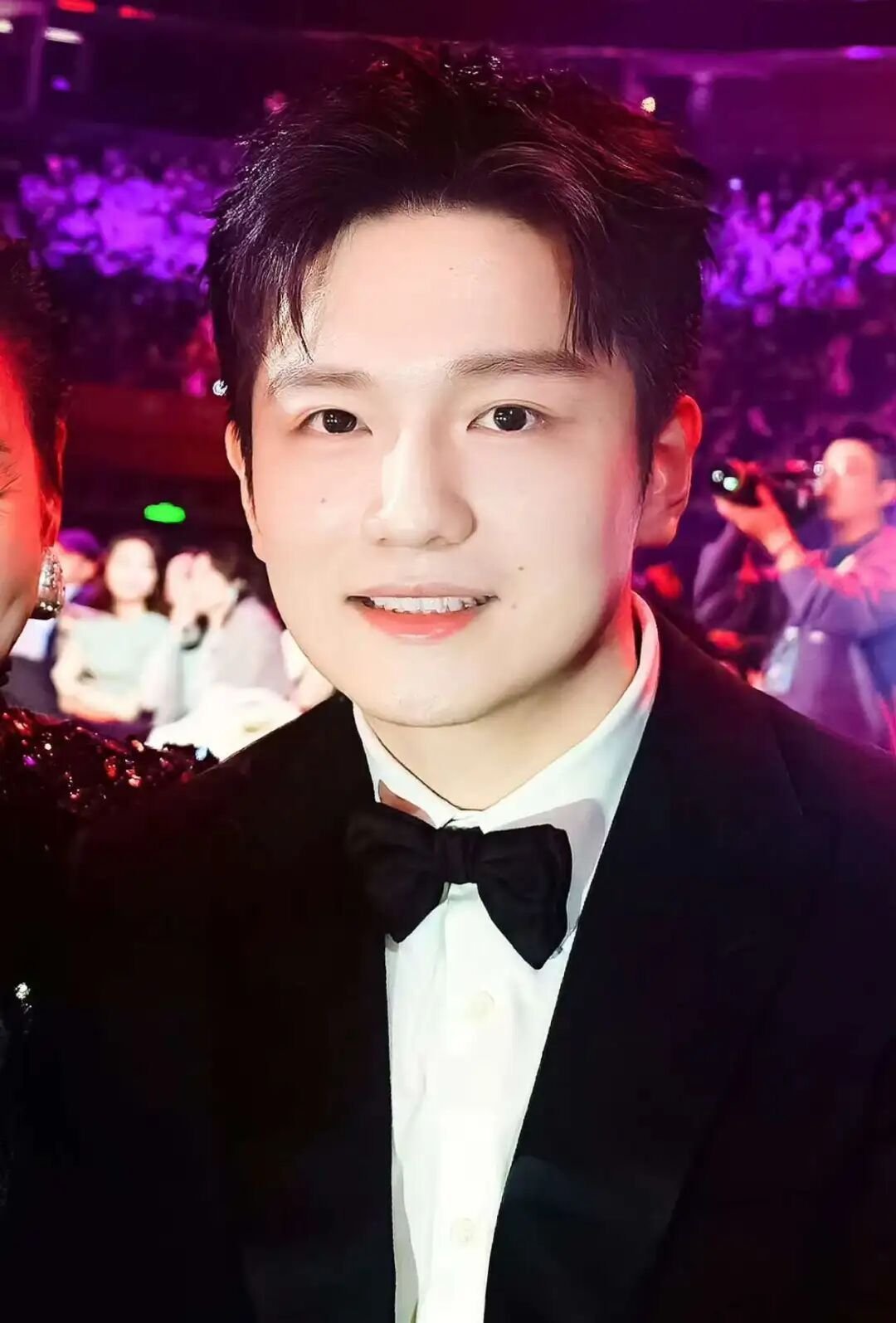 我的冬奥AI形象 这波冰雪大片有点酷炫，我先珍藏了！ 东哥的冬奥形象也是帅帅的樊