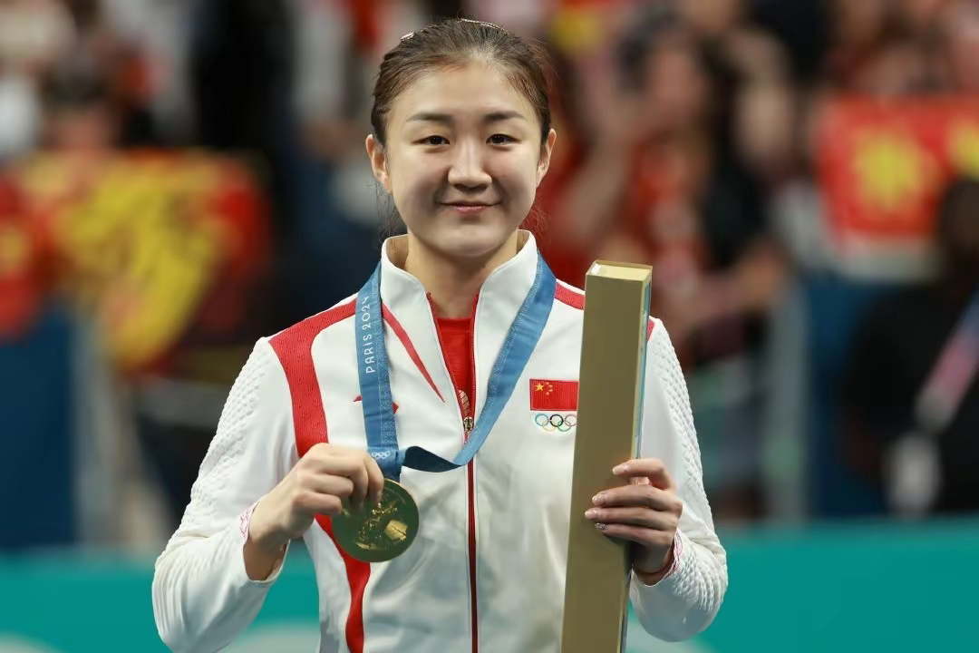 陈梦回老家合照被安排站C位  山东企业对奥运冠军的重视具象化了    国际乒联说