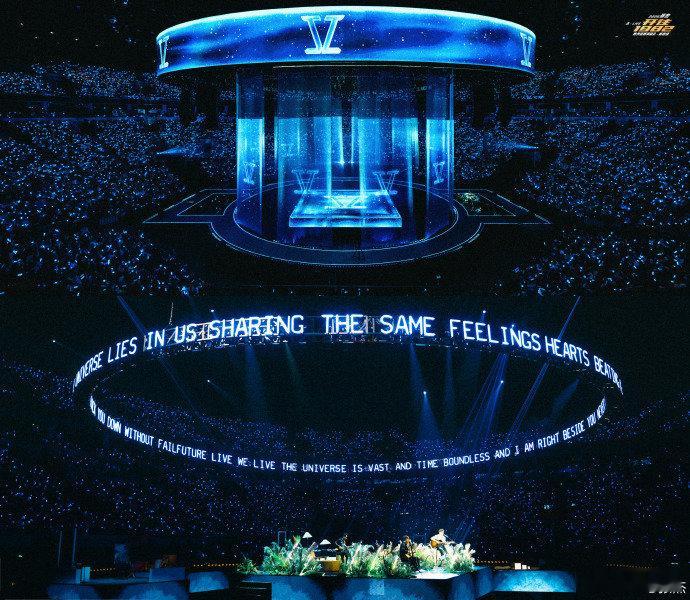 张杰张杰好运满满张杰吃了火锅吃家乡火锅迎好运！张杰连开9场演唱会场场爆火，排面直