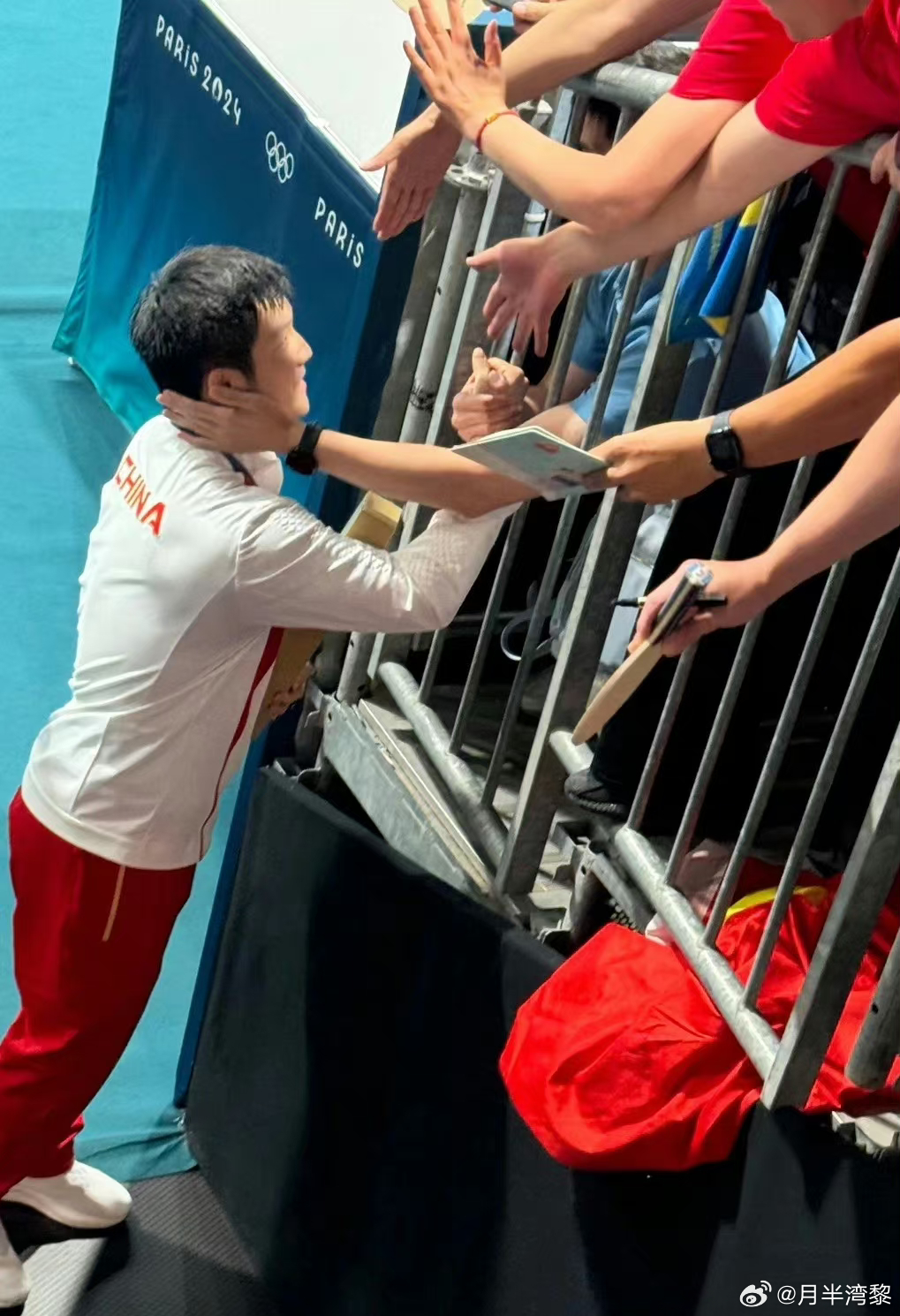 【如果没有沪队的悉心照料和支持，樊振东就是巴黎周期的一块垫脚石，谁也没想到，他最