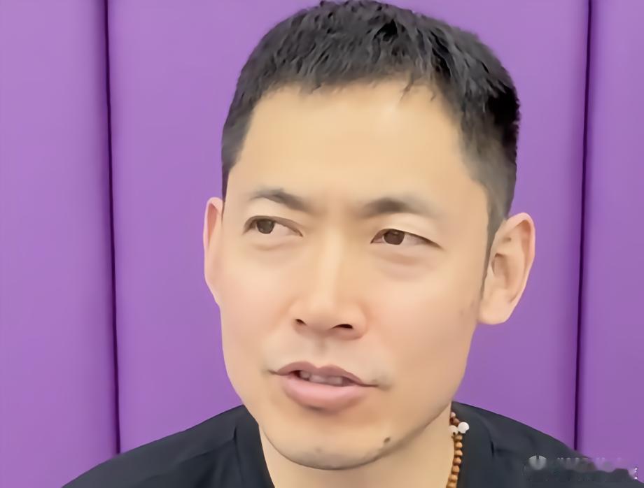 张庆鹏cba常规赛 张庆鹏：三连败后希望大家能振作起来，面对北京要敢于亮剑。北京