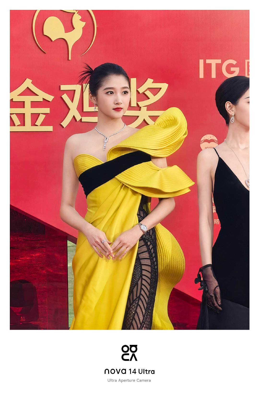 关晓彤金鸡奖造型图金鸡奖关晓彤生图关晓彤金鸡奖妆造 关晓彤金鸡奖造型来了！红毯生