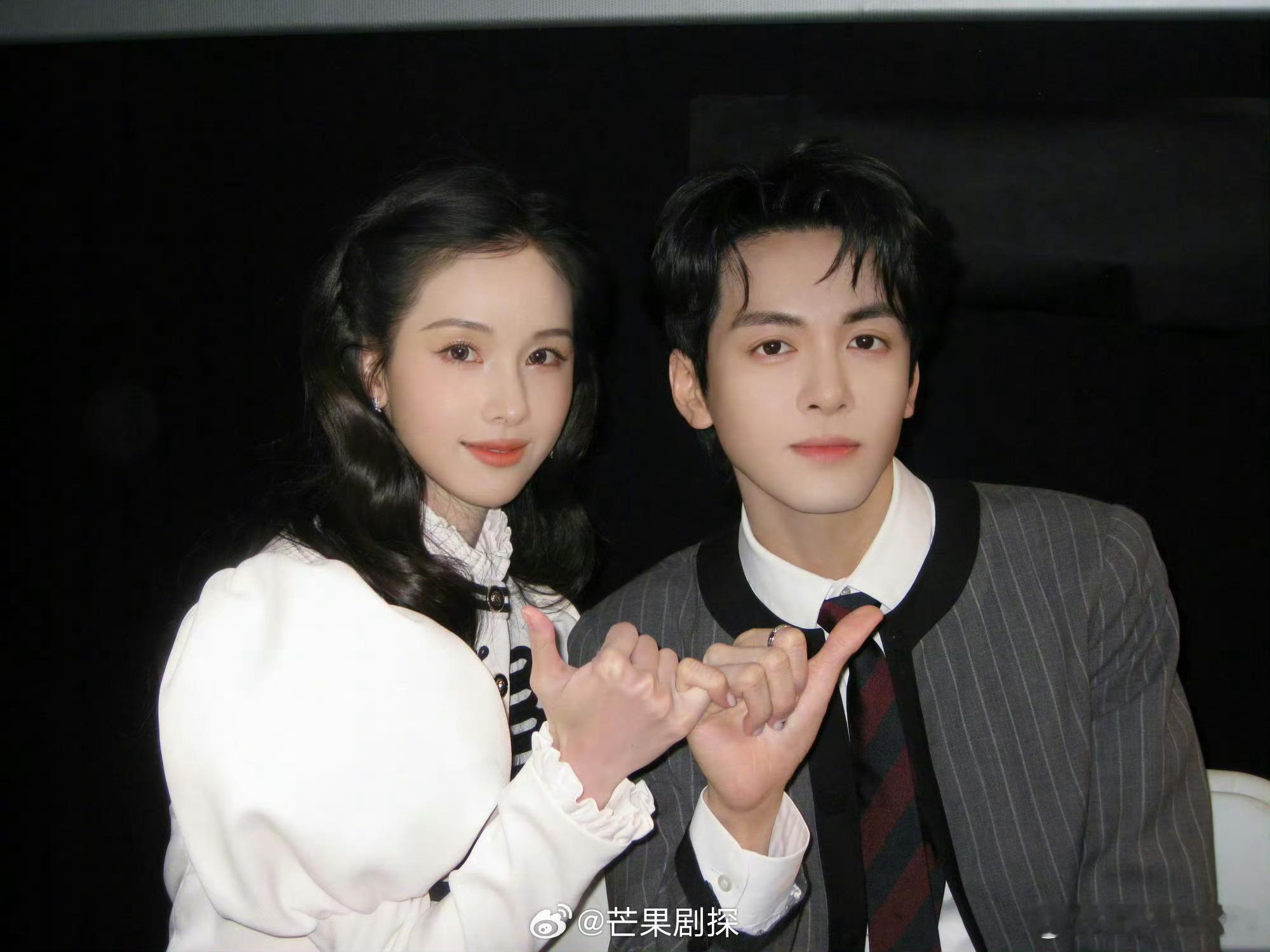 月鳞绮纪云合反超逐玉月鳞绮纪首次登顶我去，厉害了，月鳞绮纪云合反超逐玉，登顶榜首