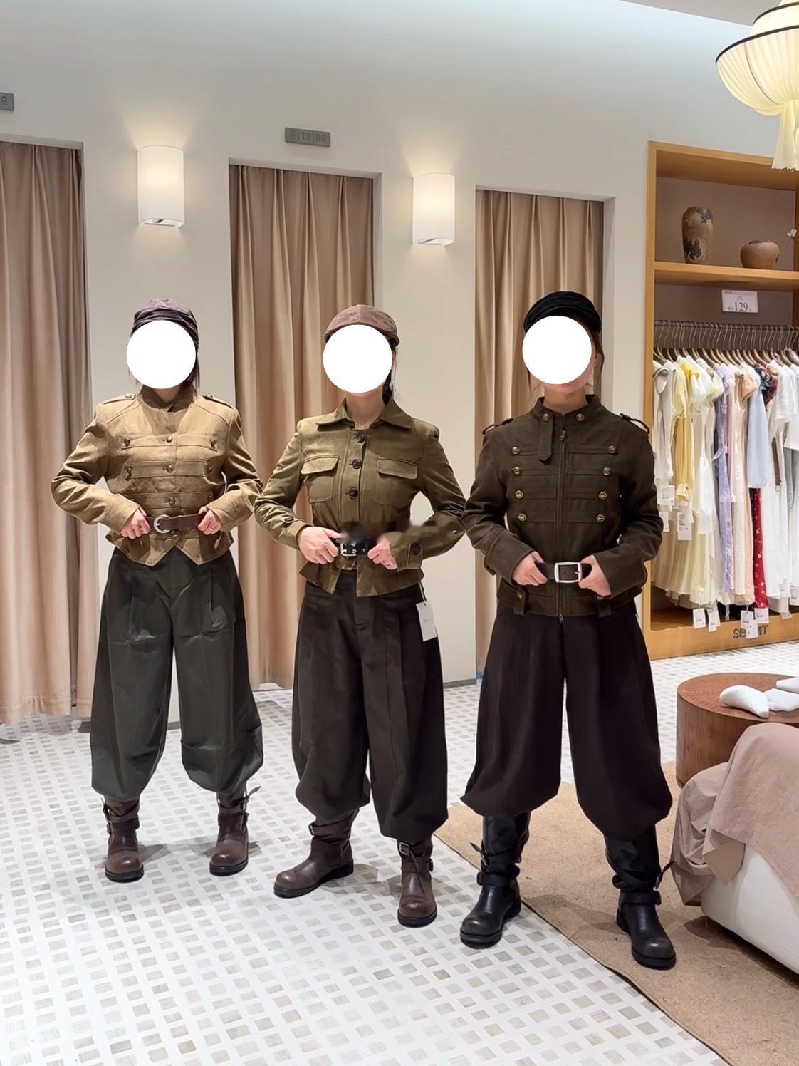 说实话 不是很懂今年秋冬的流行风尚拿破仑外套能重新火起来 我也是很诧异 ​​​