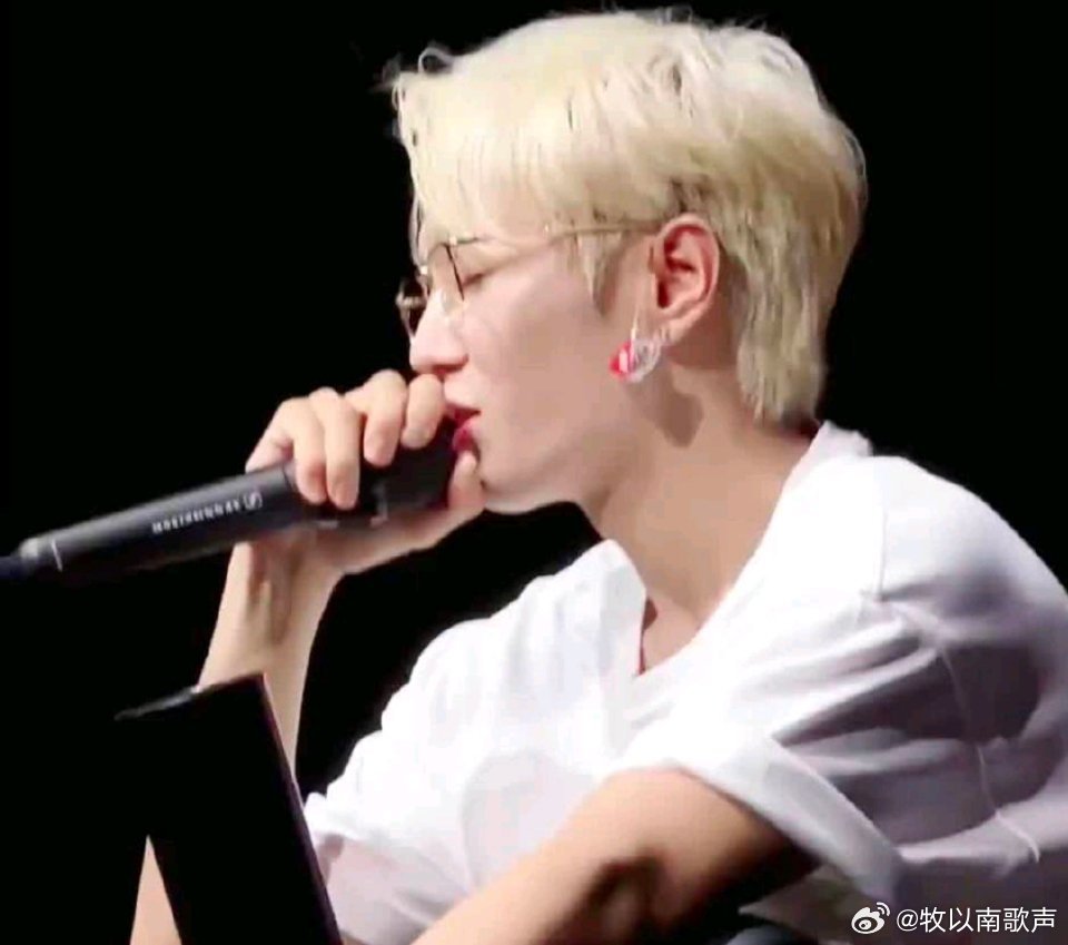 李汶翰粉丝吃这么好也不说一声是谁羡慕了我不说，妥妥的神仙待遇呀，所以粉上他不会错