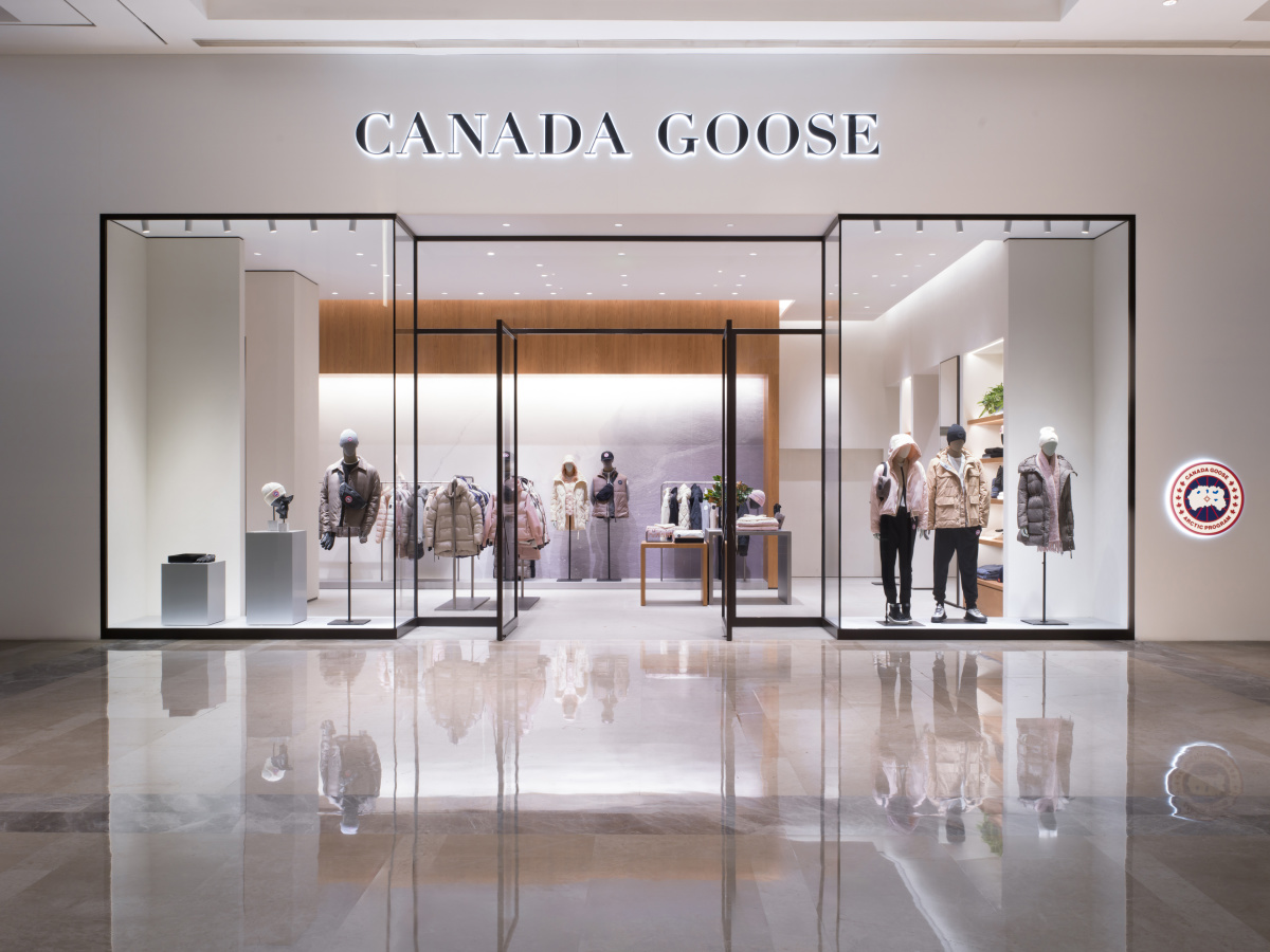 Canada Goose加拿大鹅郑州丹尼斯大卫城精品店盛大启幕，北境温暖邂逅中原商都